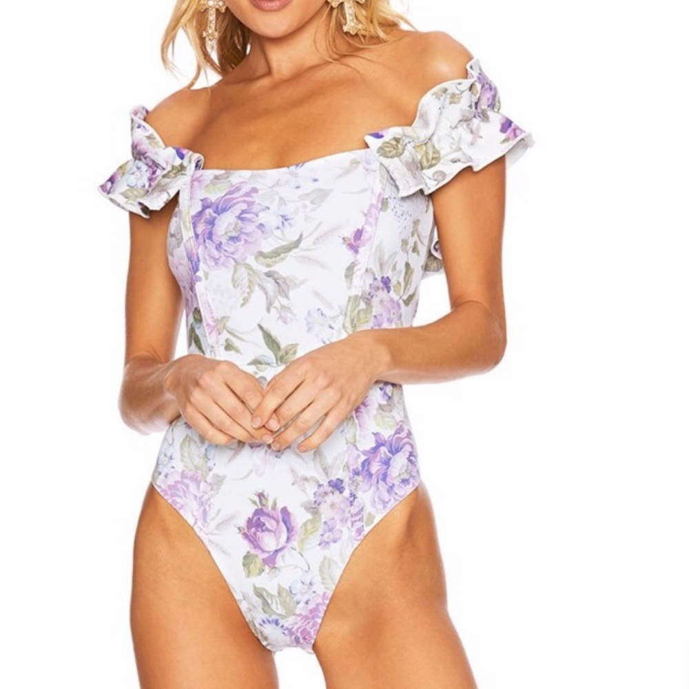 NEW WITH TAGS Beach Riot swimsuit